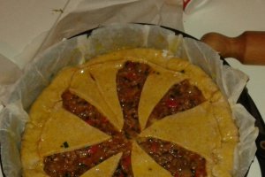 Placinta cu carne si ghebe