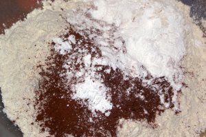 Fursecuri cu ciocolata si fulgi de migdale