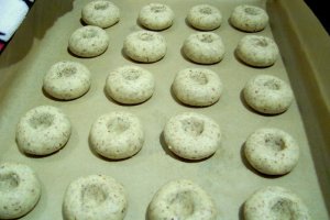 Fursecuri "amprenta" cu gem - Thumbprint cookies