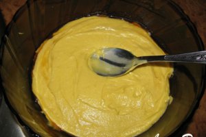 Pudding cu mere si sos caramel