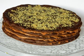 Prajitura festiva cu crema de ciocolata