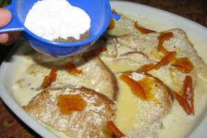 Pudding din paine cu marmelada de portocale