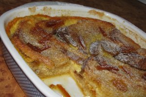 Pudding din paine cu marmelada de portocale