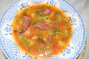 Ciorba de cartofi cu carne de porc