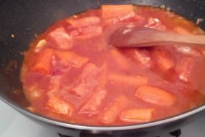 Rasol de vita cu morcovi la cuptor in sos de bere neagra