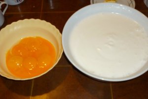 Tort cu crema de ness si piersici