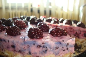 Cheesecake cu iaurt si mure