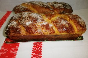 Cozonaci framantati la masina de facut paine