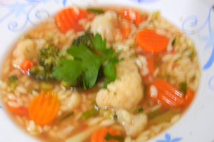 Ciorba de conopida cu brocolli si risini