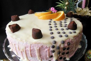 Tort cu mousse de capsuni
