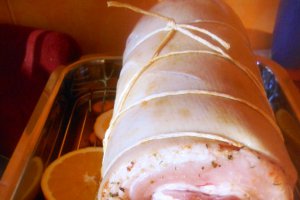 Rulada din piept de porc
