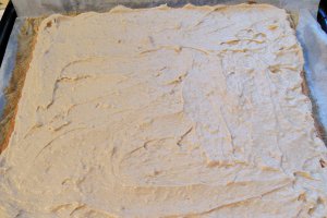 Prajitura cu nuca, crema de ness si mascarpone