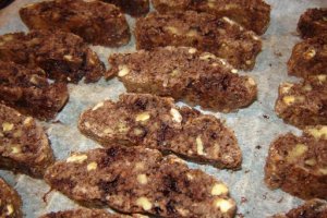 Biscotti cu ness, ciocolata si nuci