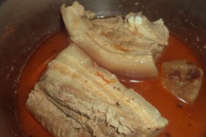 Piept de porc fiert in zeama de varza