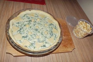 Quiche cu branzeturi si loboda