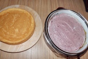 Tort cu aroma de mure
