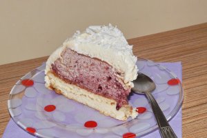 Tort cu aroma de mure