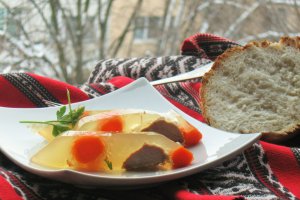 Racitura (piftie) de porc