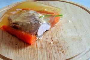 Racitura (piftie) de porc