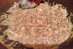 Pasta fresca con zucchini e panna