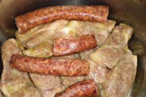 Sarmale cu carne afumata si carnati