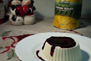 Panna cotta cu ananas