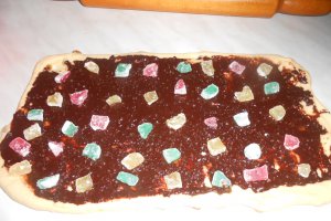 Cozonac cu mac, nuca si rahat