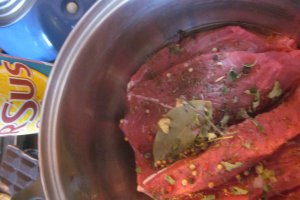 Friptură de vită la Multicooker