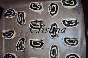 Minirulade cu pasta de masline