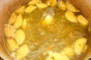 Ciorba de rosii cu galuste