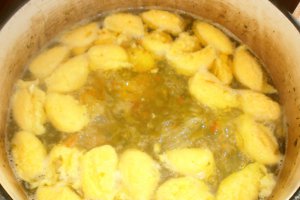 Ciorba de rosii cu galuste