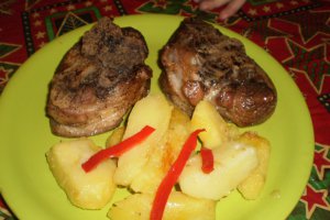 Rasol de porc cu condimente la tava