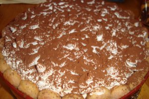 Prajitura cu piscoturi, mascarpone, ananas si zmeura