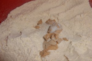 Pizza cu ceapa verde si altele