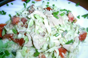 Salata cu ton si varza verde