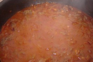 Gulas de vita cu galusti (Kalbsgulasch & Butternockerln)