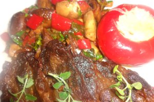 Ceafa de porc caramelizata in bere neagra