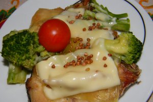 Somn gratinat si broccoli
