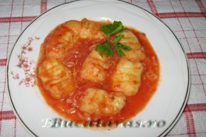 Ghocchi de cartofi cu sos de rosii si cuisoare