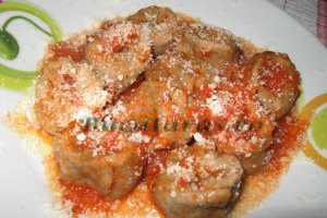 Tortellini integrali cu sos de rosii