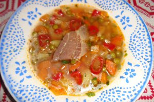 Ciorba cu legume si prosciutto