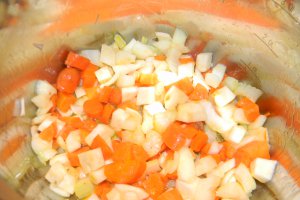 Ciorba cu legume si prosciutto