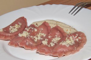 Ravioli de casa cu umplutura de branza si busuioc