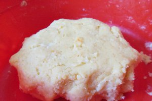 Tarta cu branza si stafide
