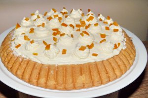 Tort cu portocale si crema de vanilie cu mascarpone