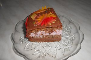 Tort colorat