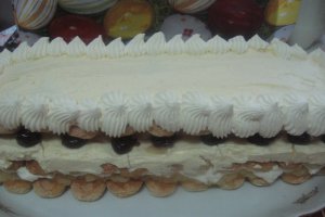 Tort din piscoturi