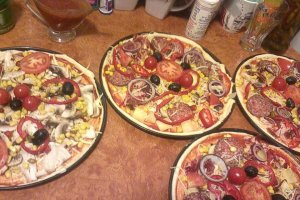 Pizza - asa cum o fac eu - home made by Carmen
