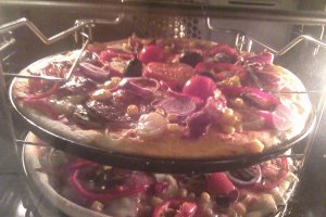 Pizza - asa cum o fac eu - home made by Carmen