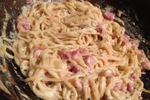Spaghete carbonara, reţetă delicioasa